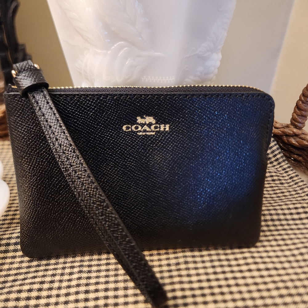 Coach leather wristlet